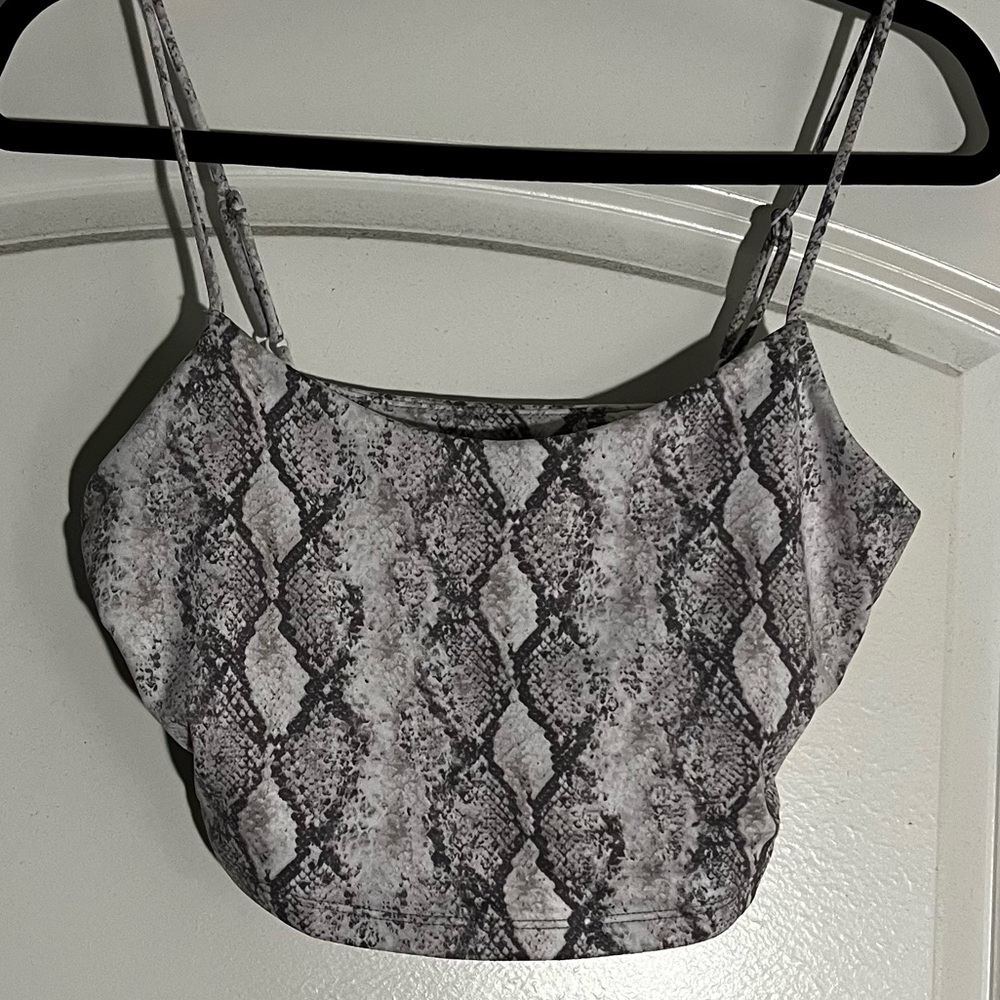 Crop top - Picture 3 of 5